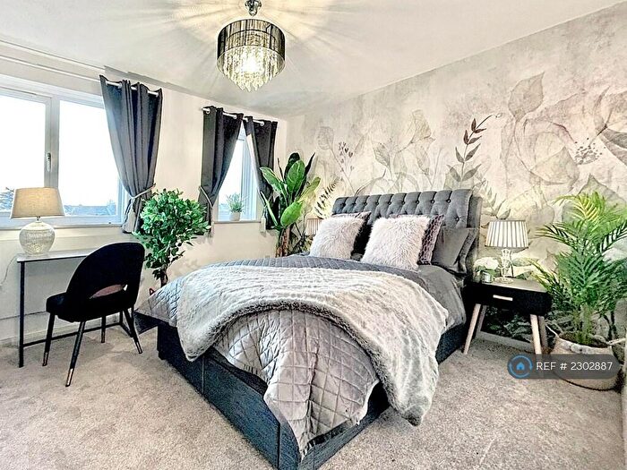 2 Bedroom Flat To Rent In Green Pond Close, London, E17