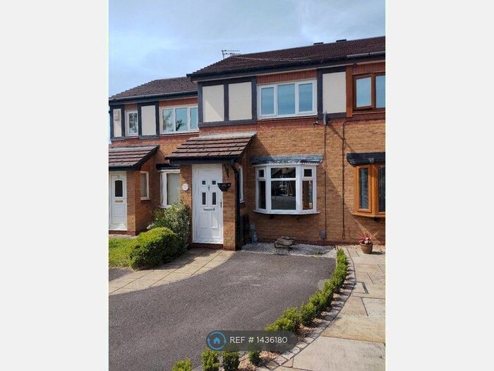 2 Bedroom Terraced House To Rent In Exeter Close, Dukinfield, SK16