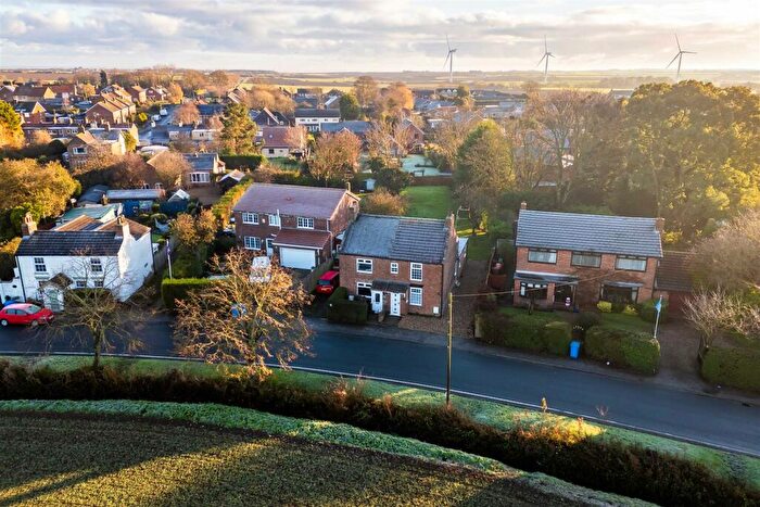 2 Bedroom Cottage For Sale In Rectory Road, Roos, HU12