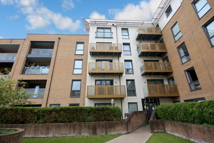 1 Bedroom Flat To Rent In Watson Heights, Chelmsford, CM1