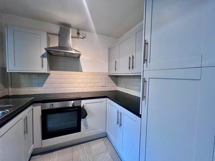 3 Bedroom Semi-Detached House To Rent In Lobelia Road, Southampton, SO16