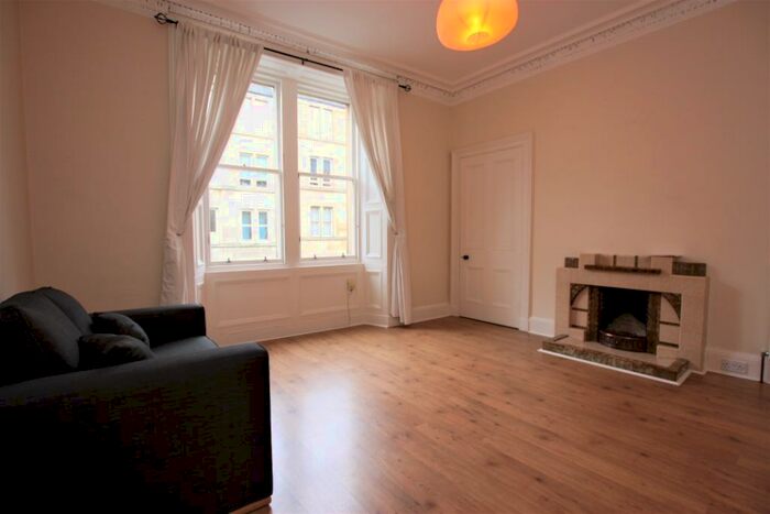 2 Bedroom Flat To Rent In Caledonian Road, Dalry, Edinburgh, EH11