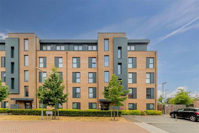 2 Bedroom Flat To Rent In Swannell Way, London, NW2
