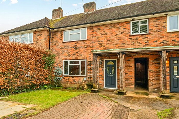 3 Bedroom Terraced House For Sale In Godalming, Surrey, GU7