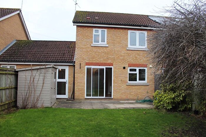 3 Bedroom Terraced House To Rent In Dagdale Drive, Didcot, OX11