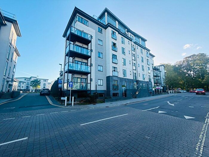 2 Bedroom Flat To Rent In The Compass, Southampton, SO14