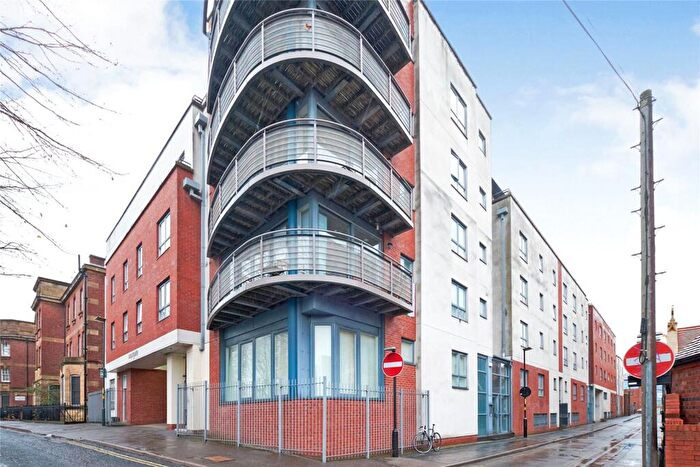 2 Bedroom Flat For Sale In Arthur Place, Birmingham, West Midlands, B1