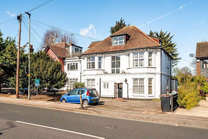 2 Bedroom Flat For Sale In London Lane, Bromley, BR1