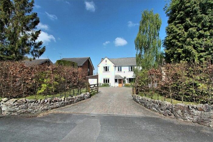 5 Bedroom Cottage To Rent In Oaklands Drive, Almondsbury, Gloucestershire, BS32