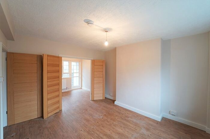 4 Bedroom Flat To Rent In Church Street Estate, London, NW8