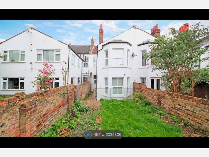 2 Bedroom Flat To Rent In Comerford Road, London, SE4