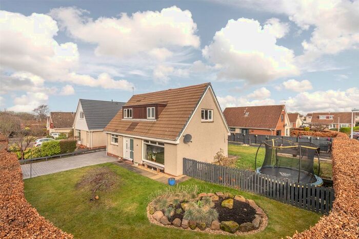 4 Bedroom Detached House For Sale In Dean Road, Longniddry, East Lothian, EH32