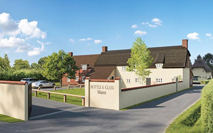 4 Bedroom Detached House For Sale In Aylesbury Road, Aylesbury, HP17