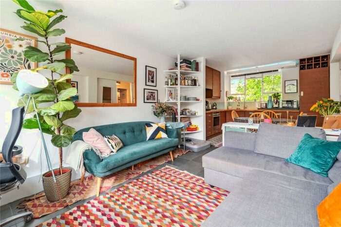 1 Bedroom Apartment To Rent In Mulberry Court, Tompion Street, EC1V