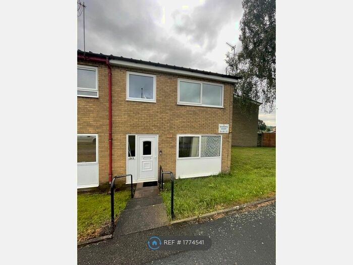 3 Bedroom End Of Terrace House To Rent In Dilworth Court, Stockport, SK2