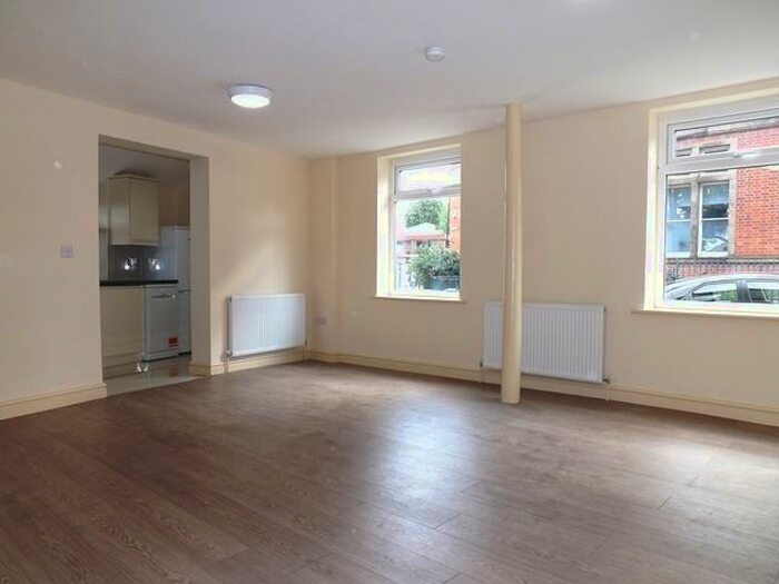1 Bedroom Ground Flat To Rent In Daniel Hill, Upperthorpe, S6