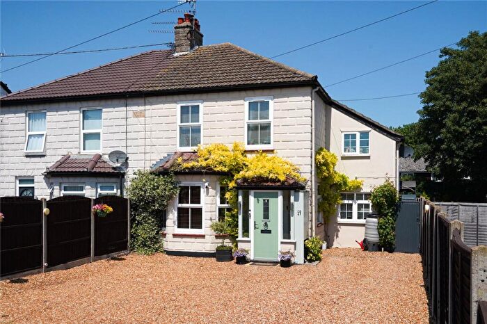 5 Bedroom Semi Detached House For Sale In Kingsway, Mildenhall, Bury St. Edmunds, Suffolk, IP28
