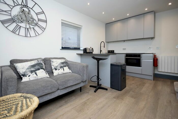 1 Bedroom Flat To Rent In Old Christchurch Road, Bournemouth, BH1