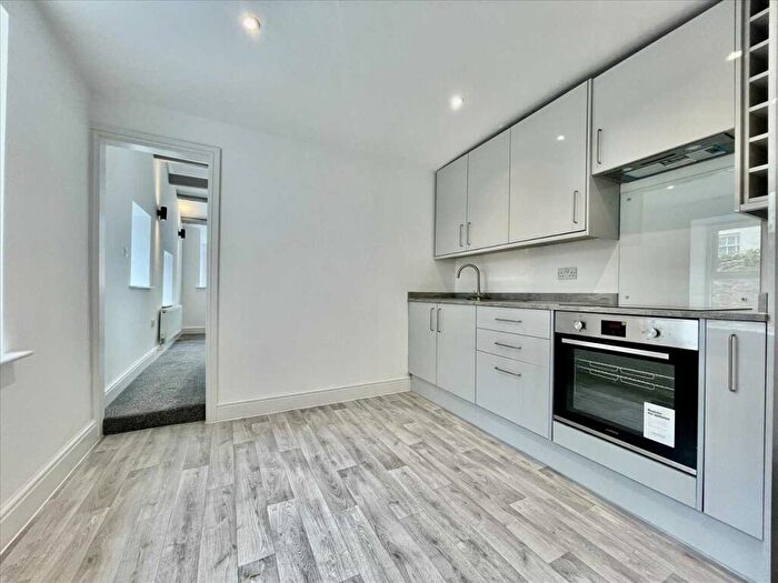 2 Bedroom Apartment To Rent In Adelaide Street, Plymouth, Plymouth, PL1