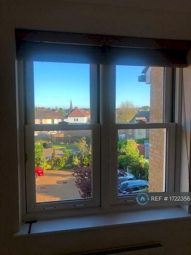 2 Bedroom Flat To Rent In Outdowns, Deal, CT14