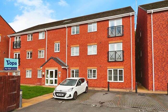 2 Bedroom Flat For Sale In Century Way, Halesowen, B63