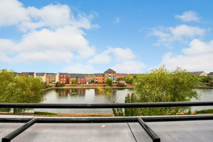 2 Bedroom Apartment To Rent In Lake Views - Mid Water Crescent, Hampton Vale, Peterborough, PE7