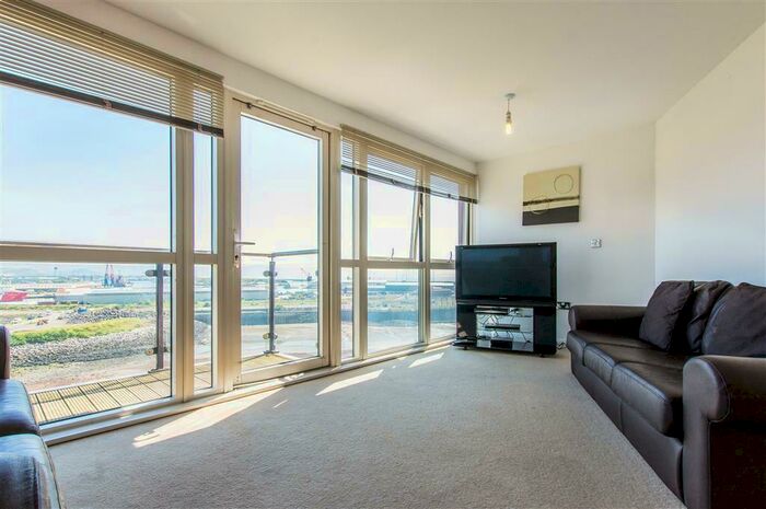 2 Bedroom Flat To Rent In Aurora, Trawler Road, Maritime Quarter, SA1