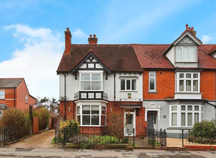 4 Bedroom Detached House To Rent In Grove Road, Central, Stratford-upon-Avon, CV37