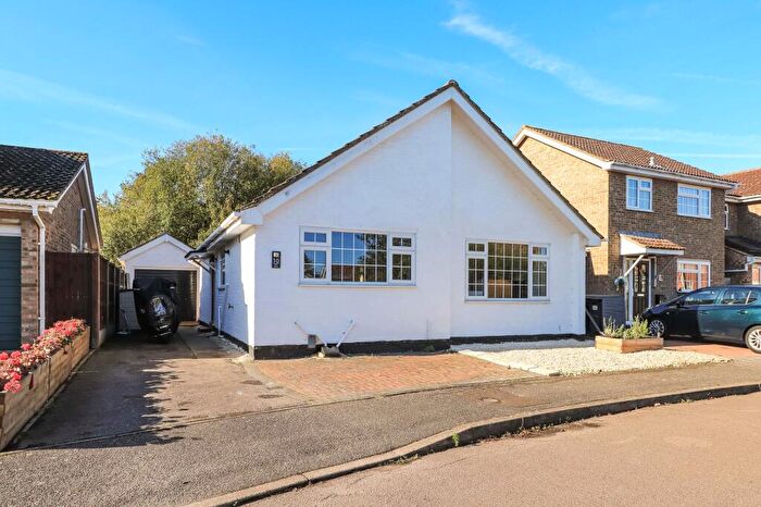 3 Bedroom Detached House For Sale In Flint Close, Brampton, PE28