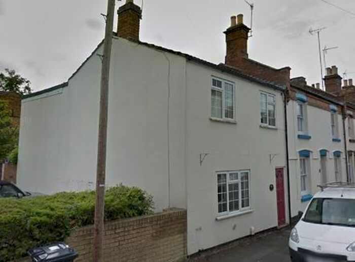4 Bedroom Terraced House To Rent In Cross Street, Leamington Spa, Warwickshire, CV32