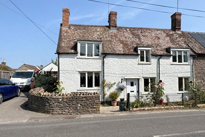 3 Bedroom Semi-Detached House For Sale In Moor Lane, Wincanton, Somerset, BA9
