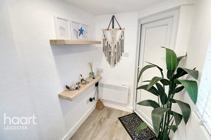 3 Bedroom Terraced House For Sale In Hampshire Road, Leicester, LE2