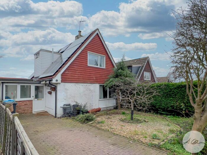 3 Bedroom Detached House For Sale In Sandown Close, Bagby, Thirsk, YO7