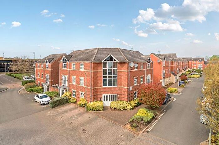 2 Bedroom Apartment For Sale In Alma Road, Banbury, OX16