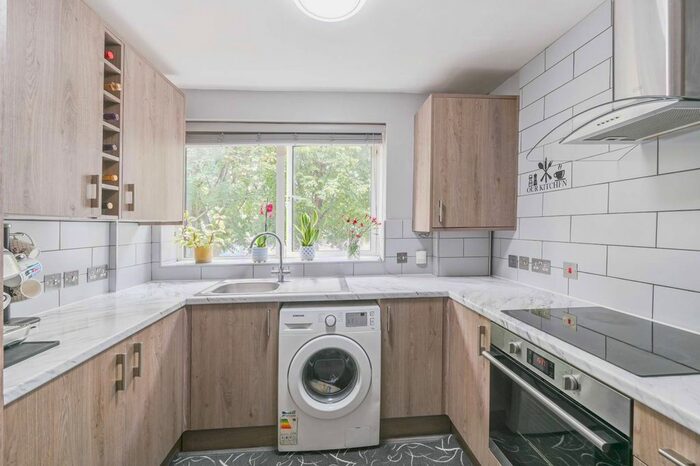 1 Bedroom Flat For Sale In Elias Place, Oval, London, SW8