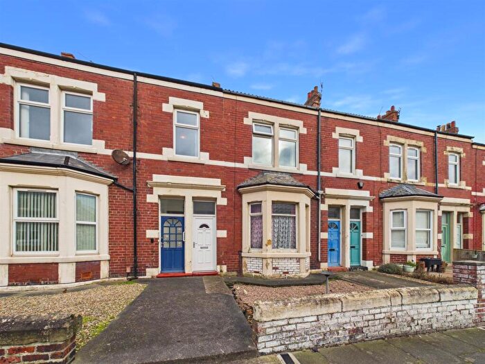 3 Bedroom Apartment For Sale In Naters Street, Whitley Bay, NE26