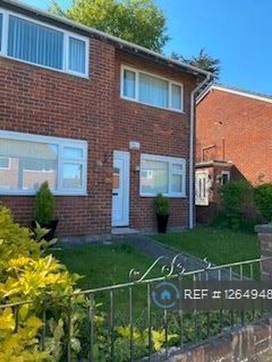 2 Bedroom Flat To Rent In Nursery Close, Prenton, CH43