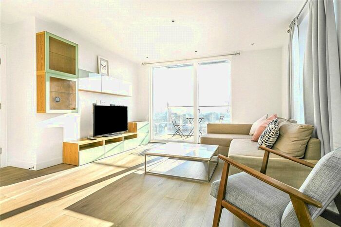 2 Bedroom Flat To Rent In Kempton House, Heritage Place, Brentford, TW8