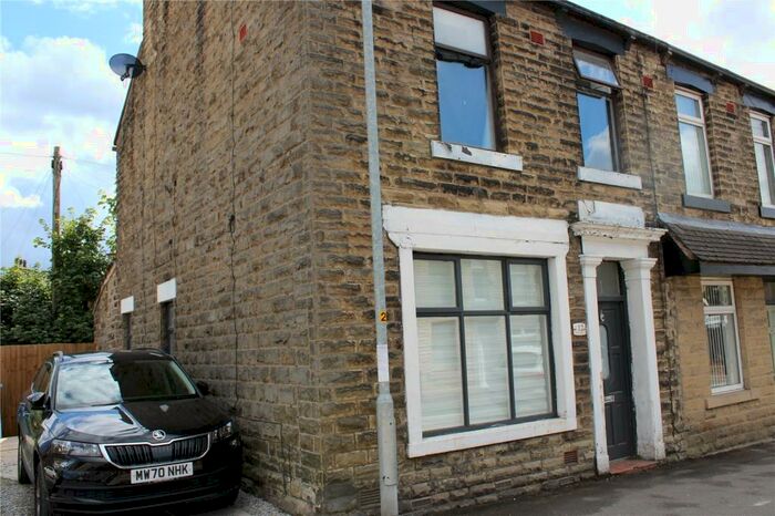3 Bedroom End Of Terrace House To Rent In Huddersfield Road, Newhey, Rochdale, Greater Manchester, OL16
