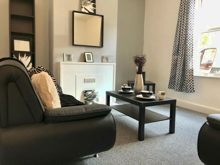 4 Bedroom Terraced House To Rent In Granby Place, LS6