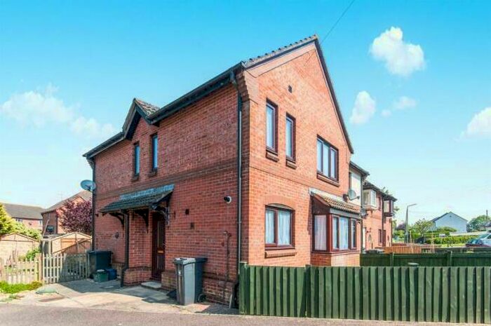 2 Bedroom House To Rent In The Cricketers, Axminster, EX13