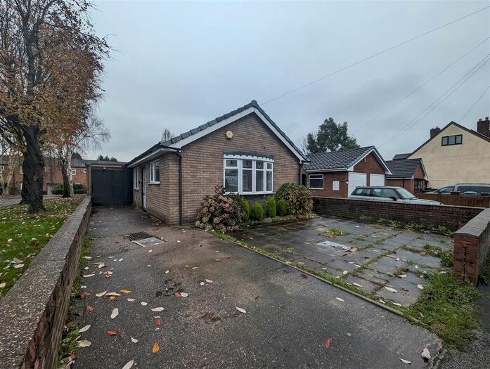 2 Bedroom Detached Bungalow To Rent In Rowland Street, Walsall, WS2