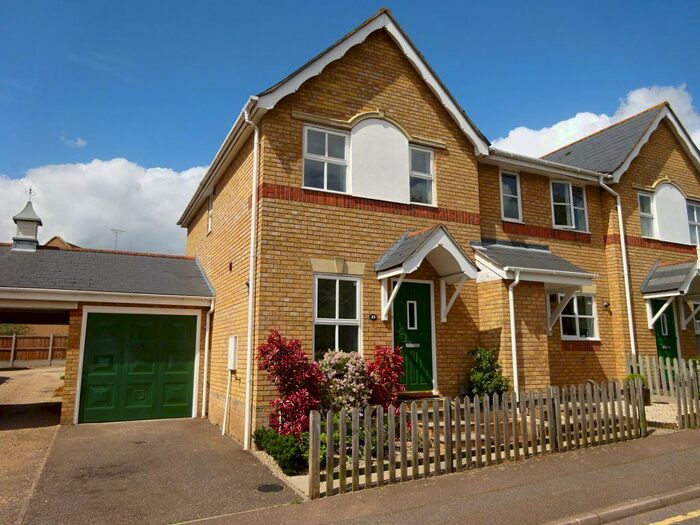 2 Bedroom Property To Rent In Thornton Drive, Colchester CO4