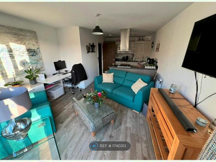 1 Bedroom Flat To Rent In Watson, Chelmsford, CM1