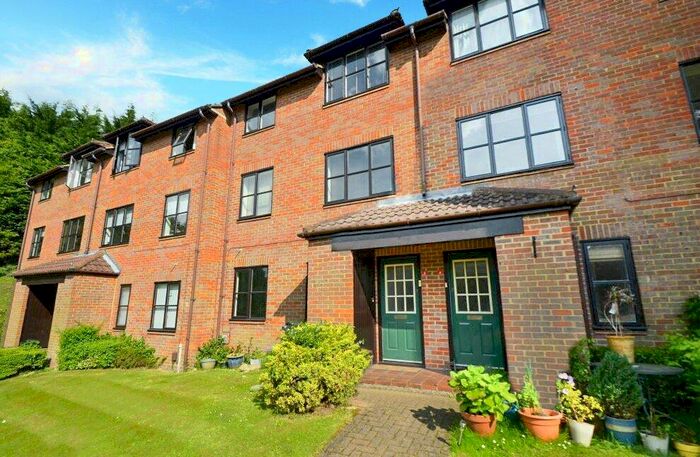1 Bedroom Maisonette To Rent In Stoney Grove, Chesham, HP5