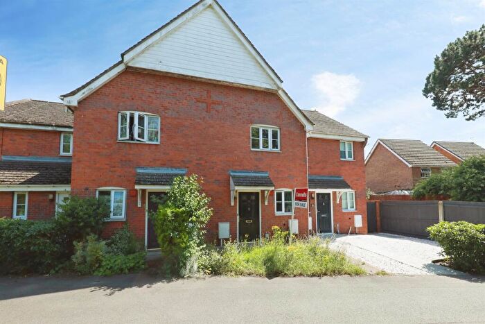 2 Bedroom Terraced House For Sale In Wetherby Way, Stratford-Upon-Avon, CV37