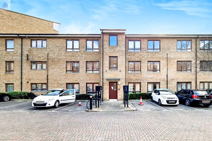 2 Bedroom Flat To Rent In Brabazon Street, London, E14