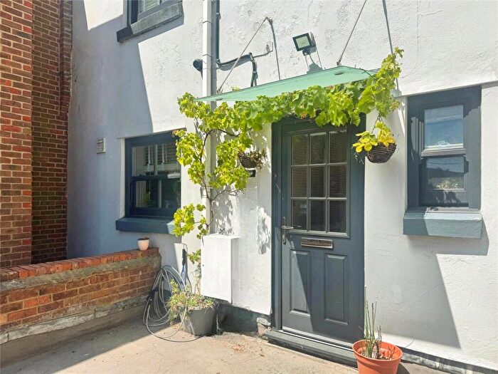 3 Bedroom Apartment For Sale In Lagland Street, Poole, BH15