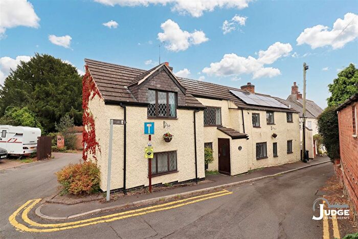 3 Bedroom Cottage For Sale In The Nook, Markfield, Leicestershire, LE67