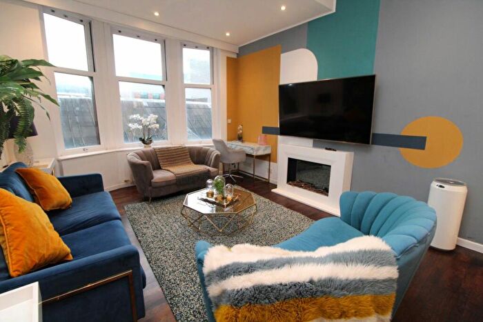 2 Bedroom Flat To Rent In York Street, Glasgow, G2